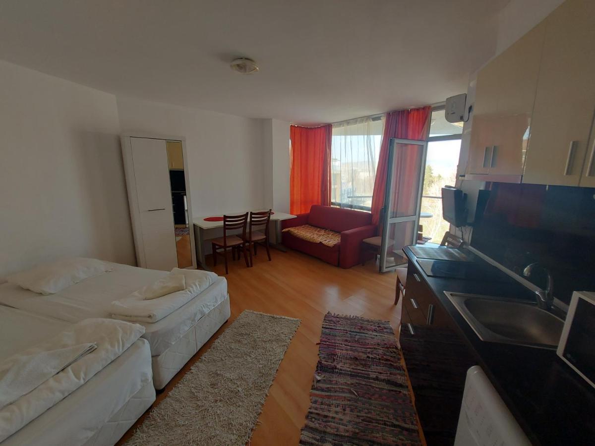 Studios & Apartments Perla Slântsjev Brjag Eksteriør bilde